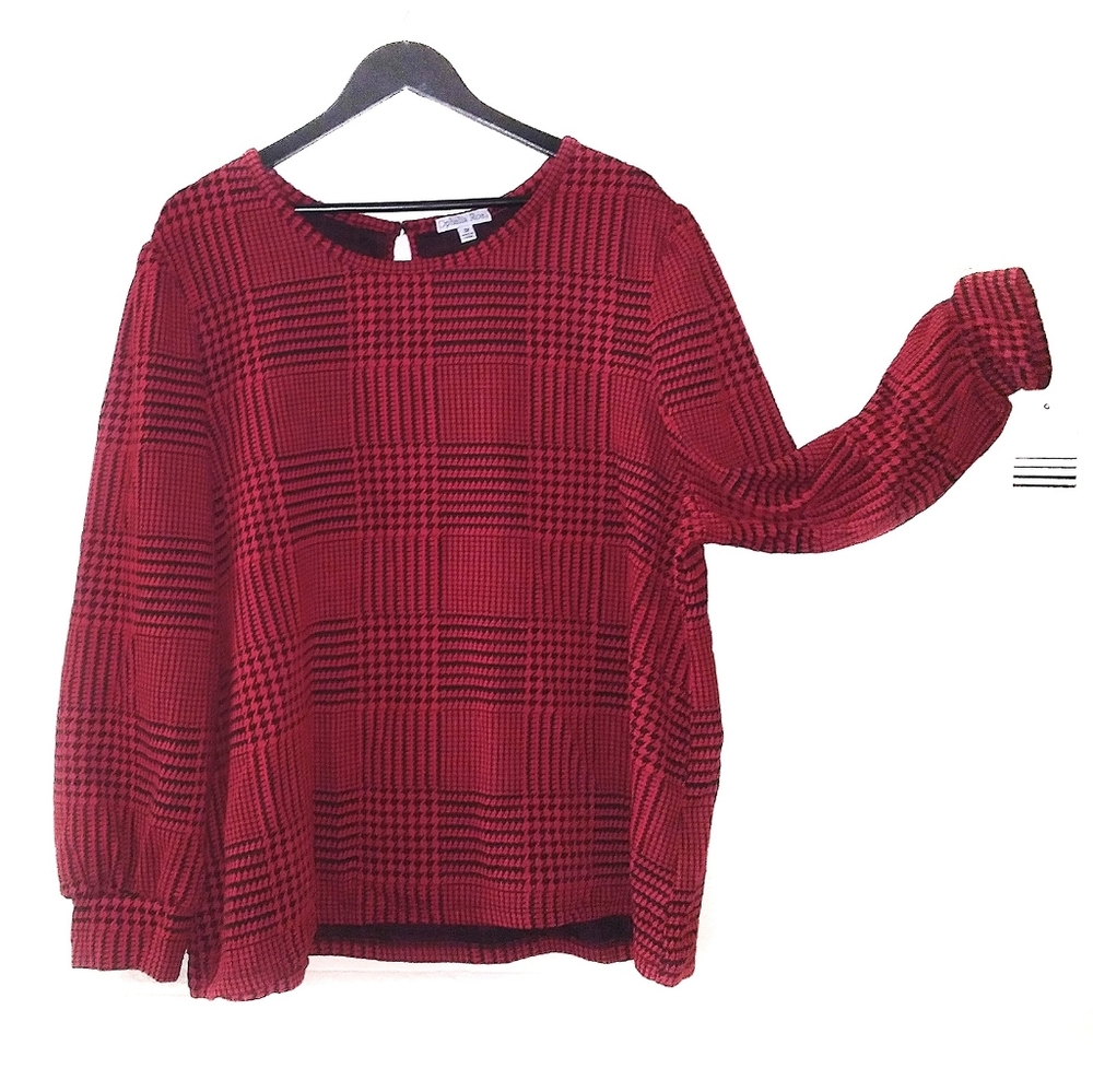 Ophelia Roe Red and Black Jacquard Top 3X NWT